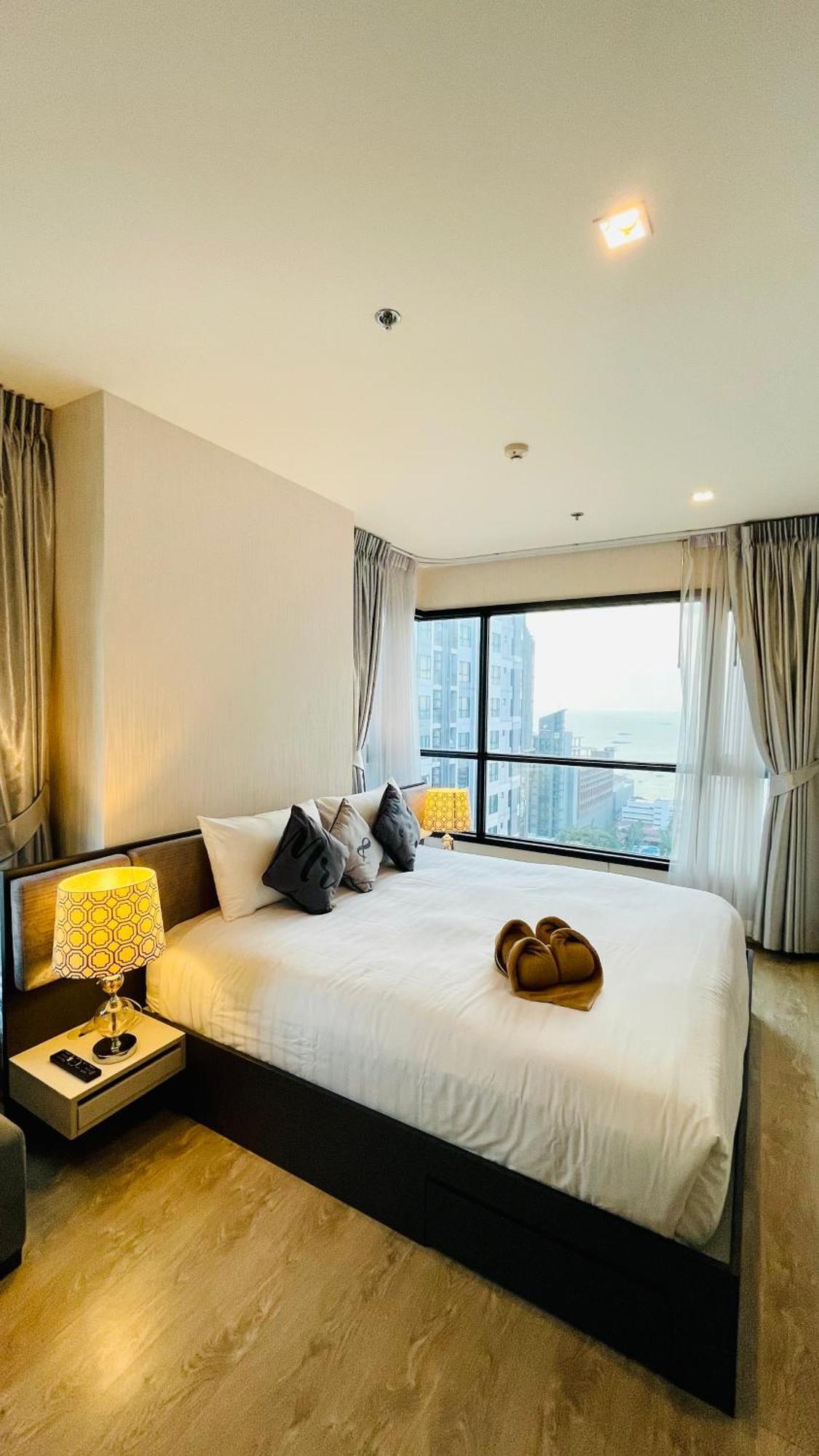 The Base Condo 2 Bed 2 Bath By Pupu Pattaya Exteriör bild