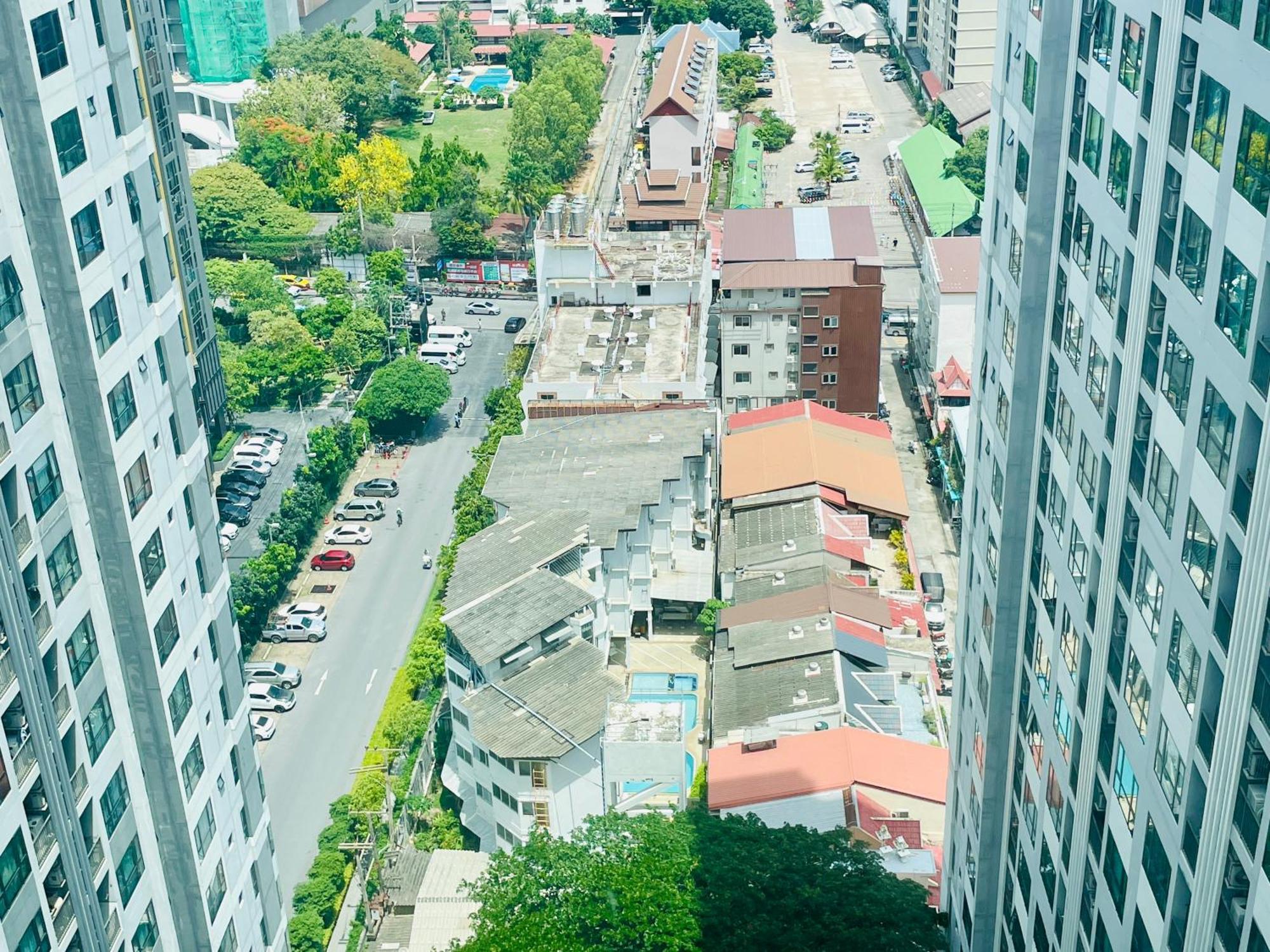 The Base Condo 2 Bed 2 Bath By Pupu Pattaya Exteriör bild